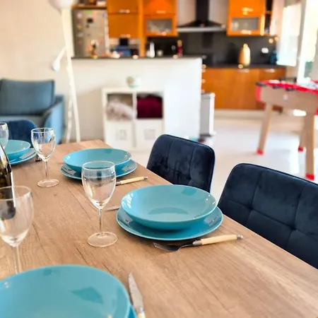 Maison Avec Grande Terrasse Sur